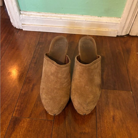 UGG Women's Perforated Suede Brown Mules - Picture 2 of 6